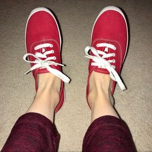EVERYTHING MUST GO! Red Keds